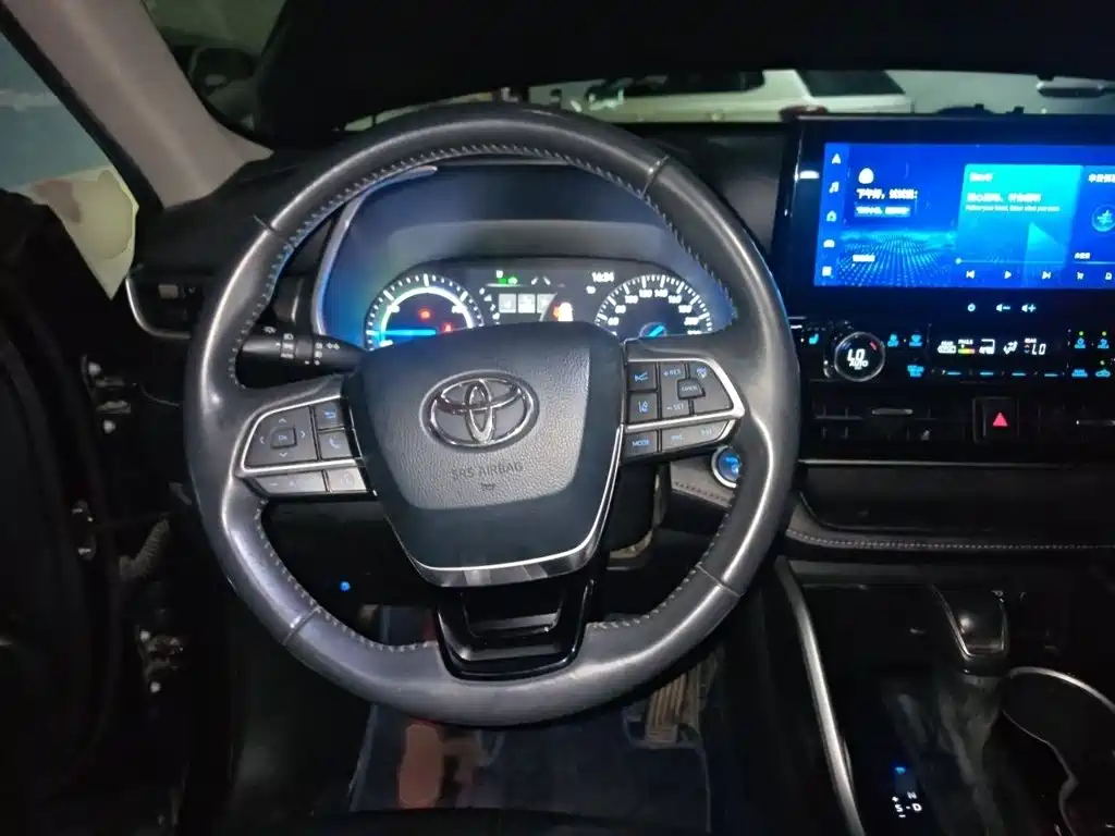 Toyota Highlander — миниатюра 3