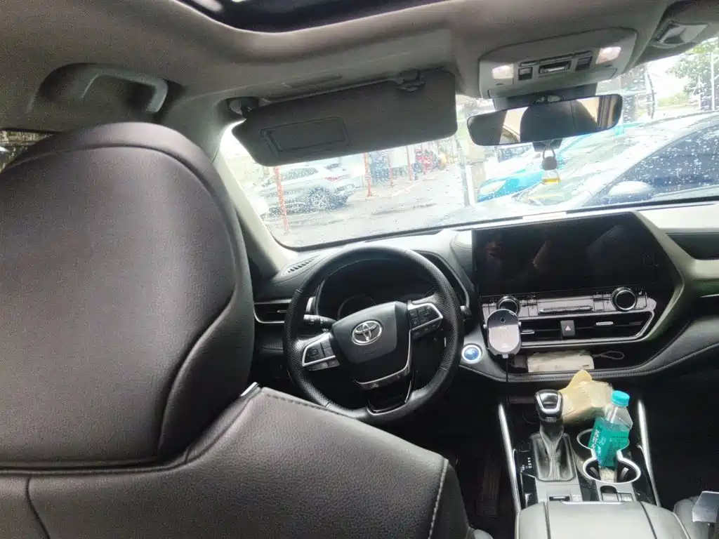 Toyota Highlander — миниатюра 3