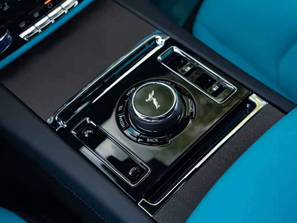 Rolls-Royce Phantom — миниатюра 16
