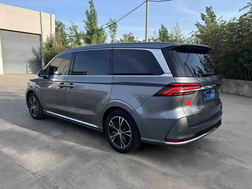 Roewe iMAX8 — миниатюра 9