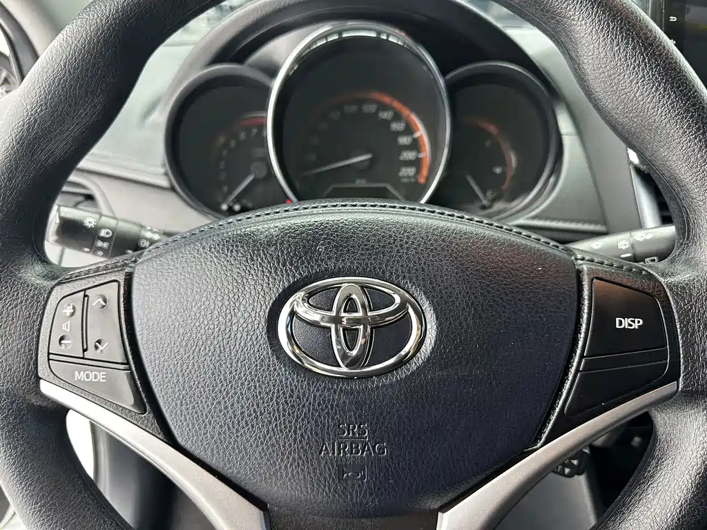 Toyota Yaris L — миниатюра 14