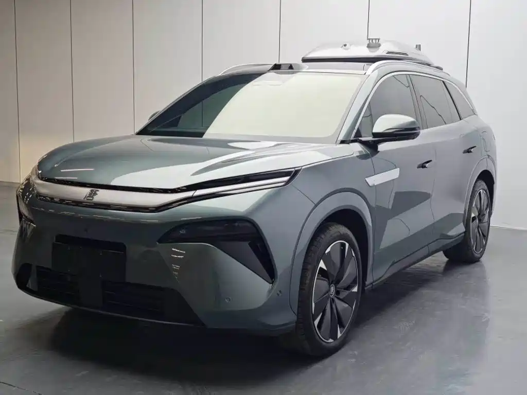 BYD Tang L