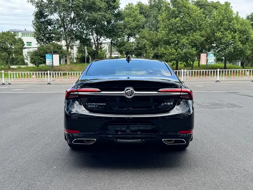 Buick LaCrosse — миниатюра 6