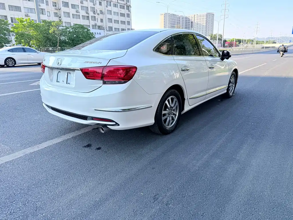 Honda Spirior — миниатюра 7