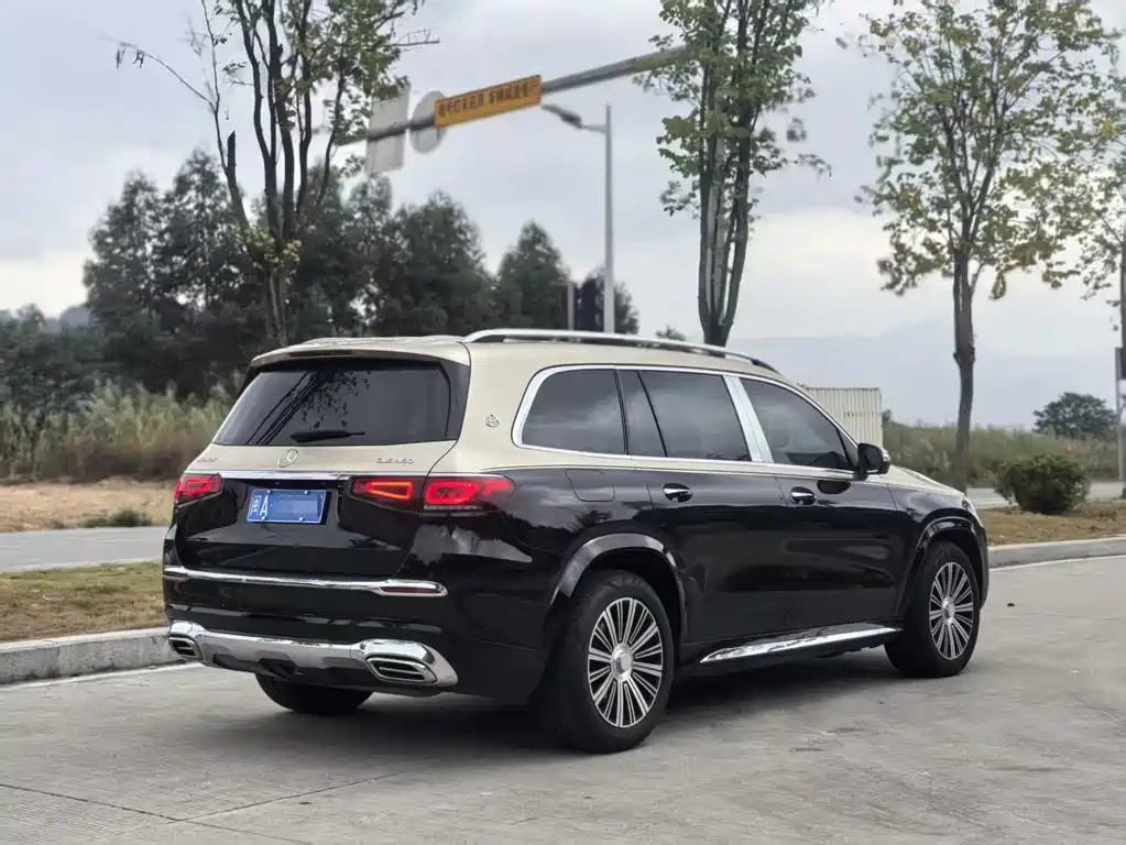 MERCEDES-BENZ GLS