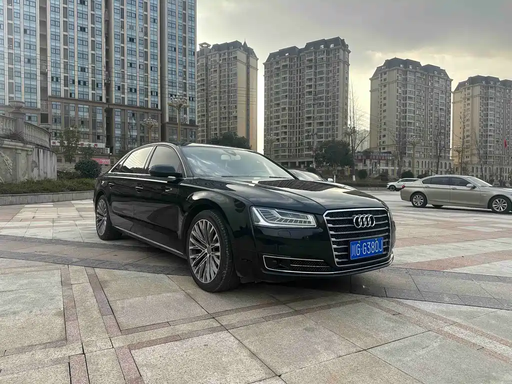 Audi A8 — миниатюра 3