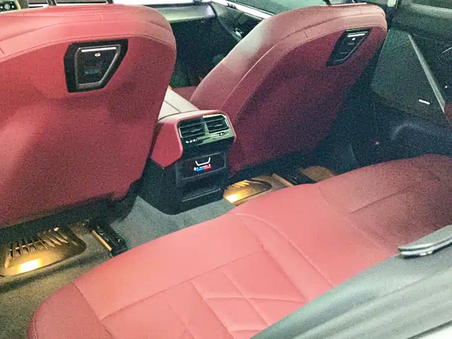 BMW 5 Series — миниатюра 11