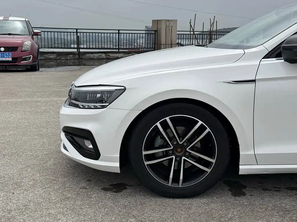 Volkswagen Lamando — миниатюра 4