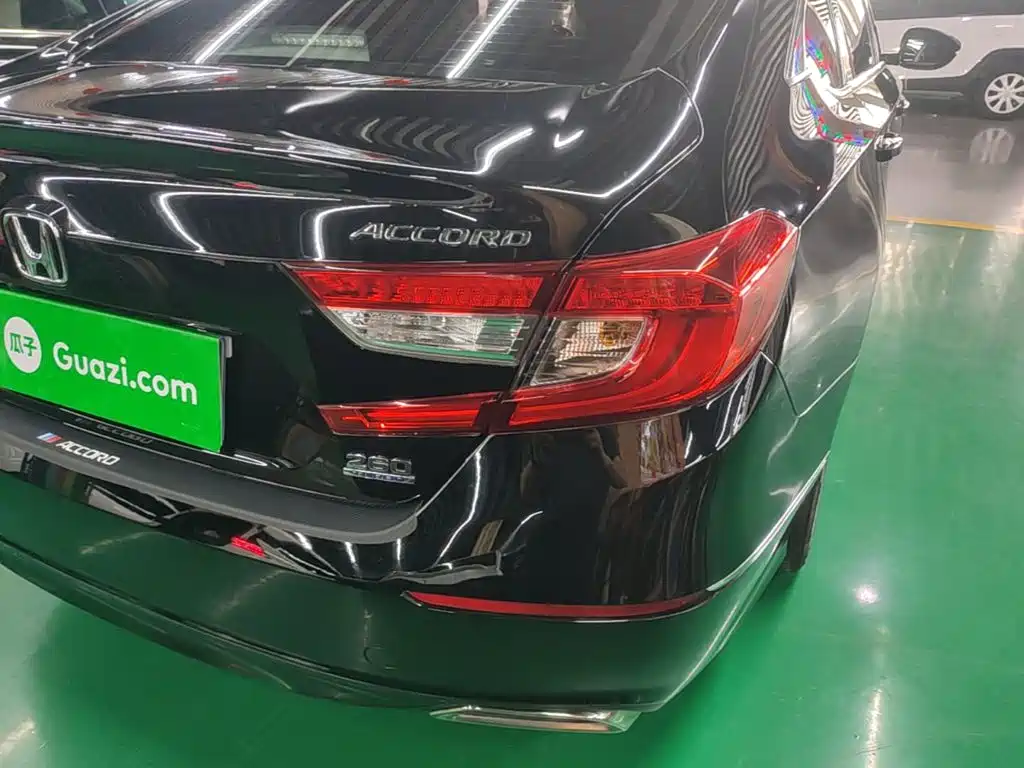 Honda Accord — миниатюра 8