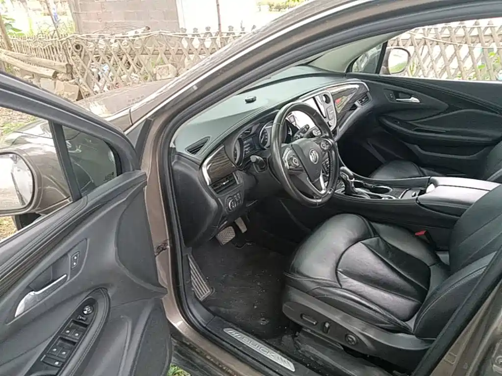 Buick Envision Plus — миниатюра 12