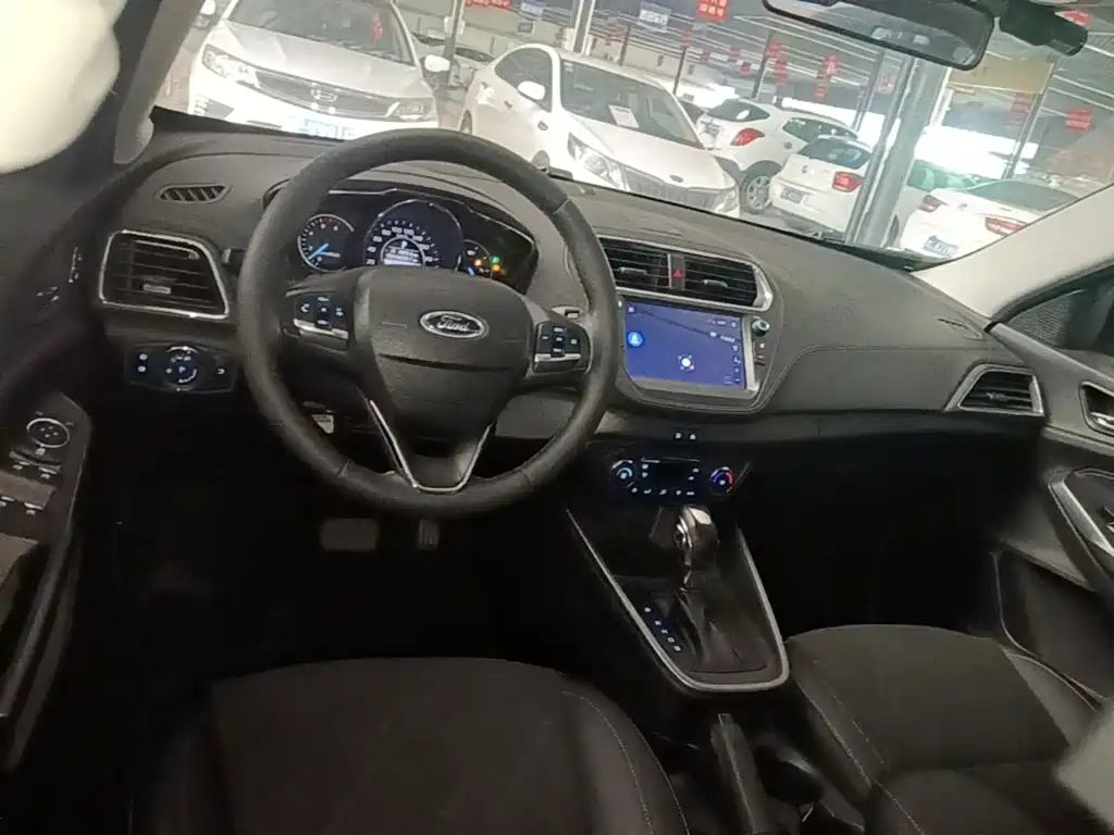 Ford Escort — миниатюра 10