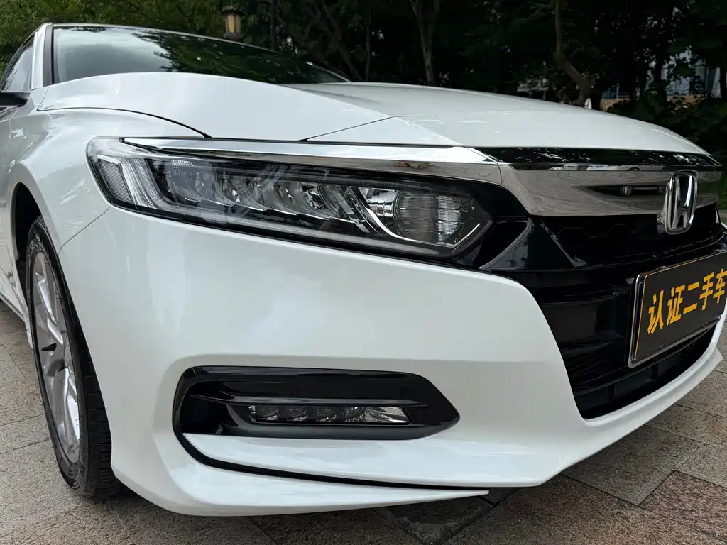 Honda Accord — миниатюра 18