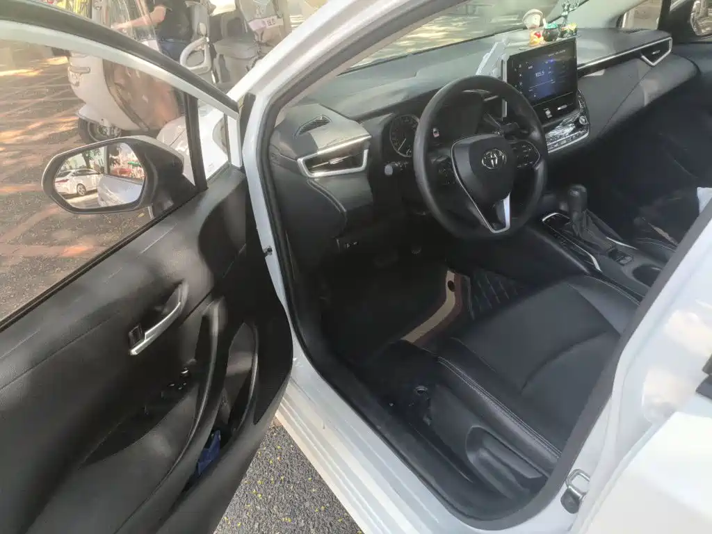 Toyota Corolla — миниатюра 12