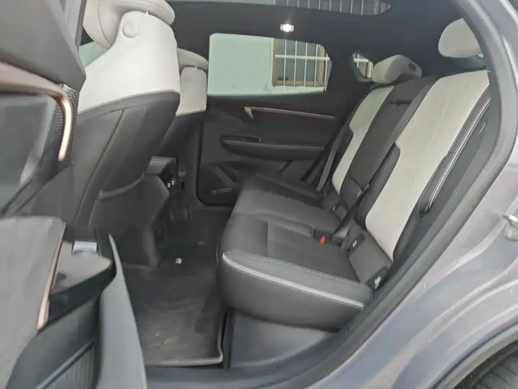 Buick E4 — миниатюра 17