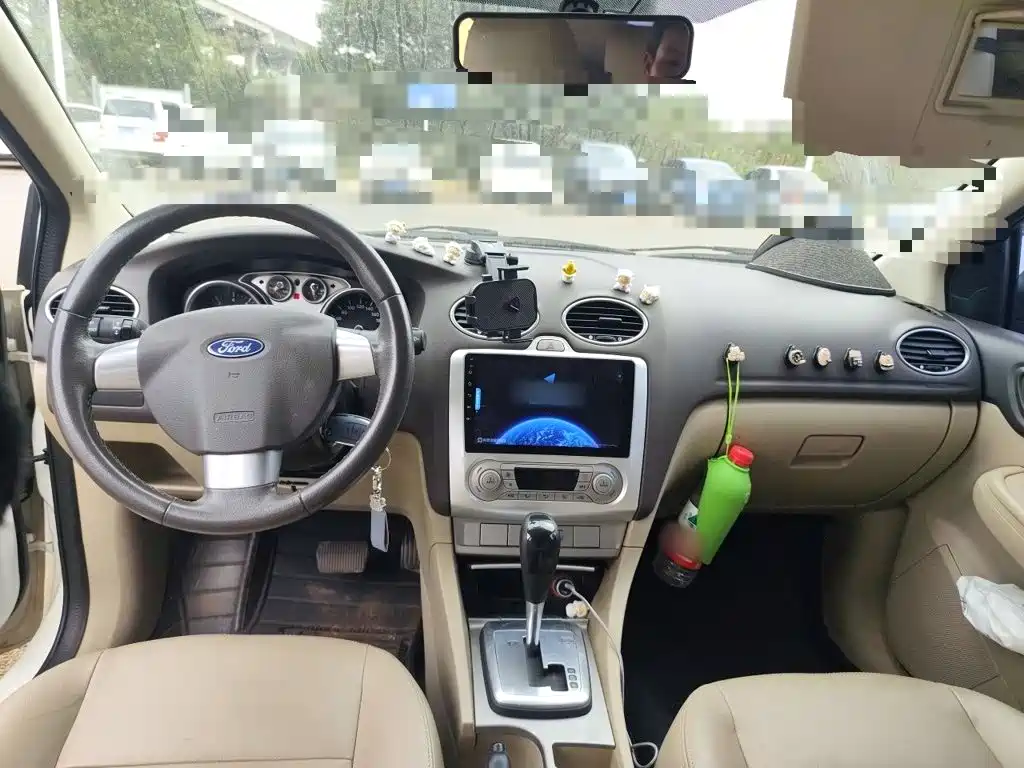 Ford Focus — миниатюра 10