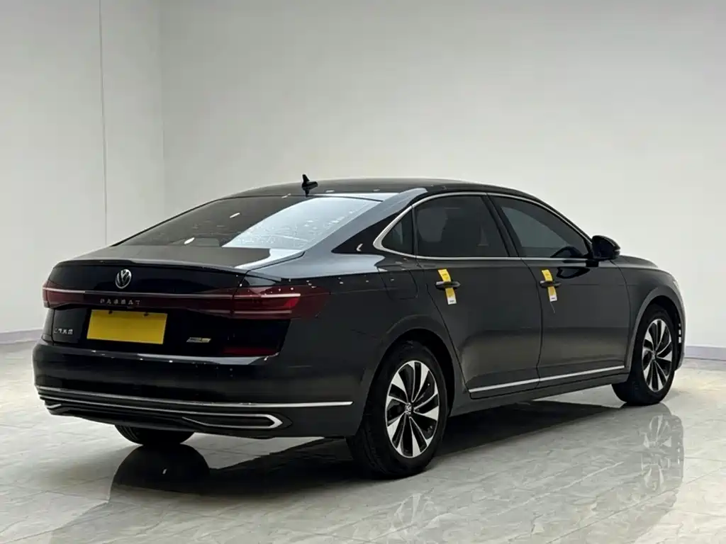 Volkswagen Passat — миниатюра 7