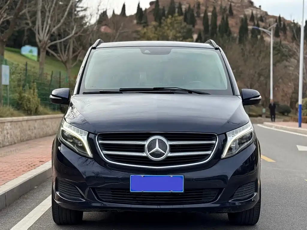 MERCEDES-BENZ V CLASS