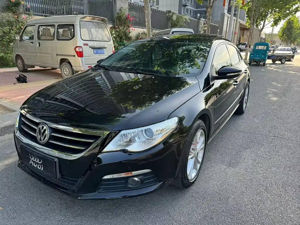 Volkswagen CC 2011