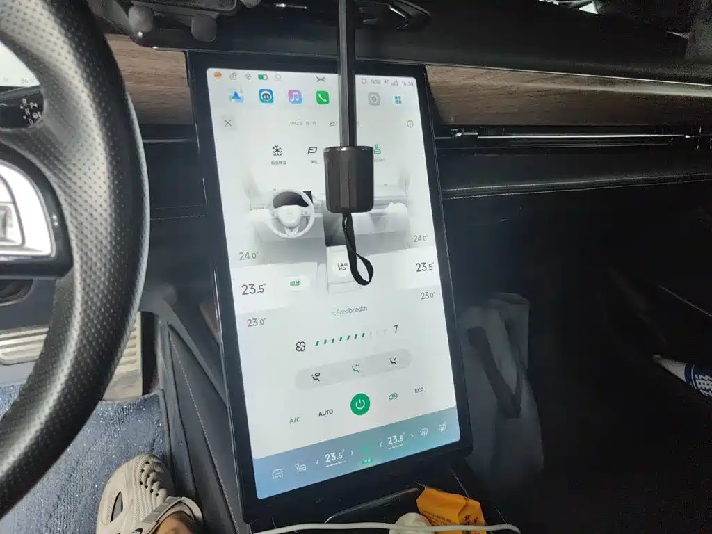 XPeng P5 — миниатюра 14