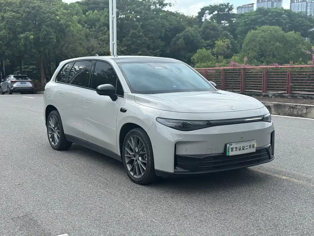 Leapmotor Leapmotor C10 — миниатюра 3