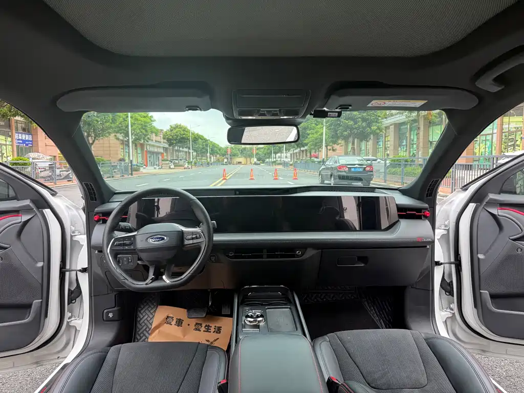 Ford Mondeo — миниатюра 7