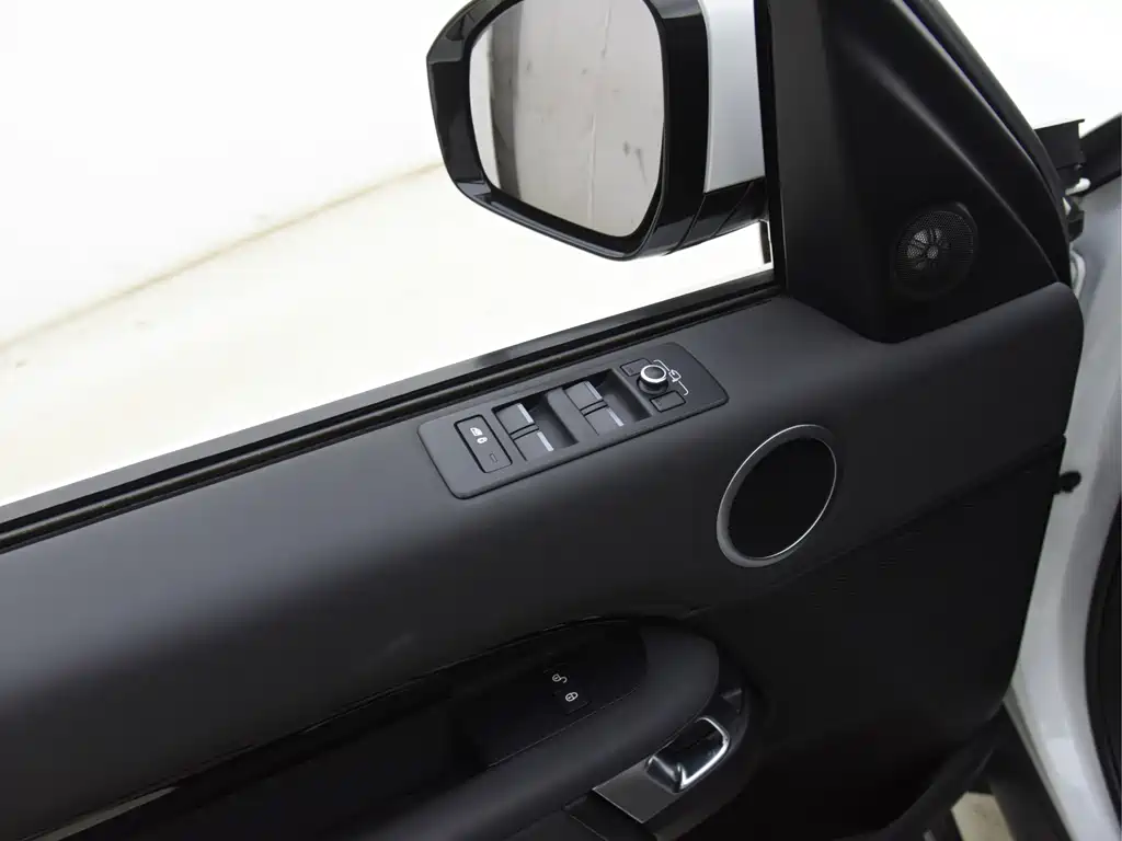 Land Rover Discovery — миниатюра 12