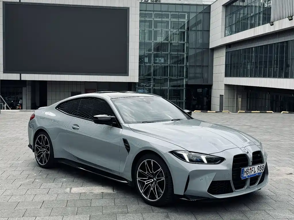 BMW M4 2024 M4