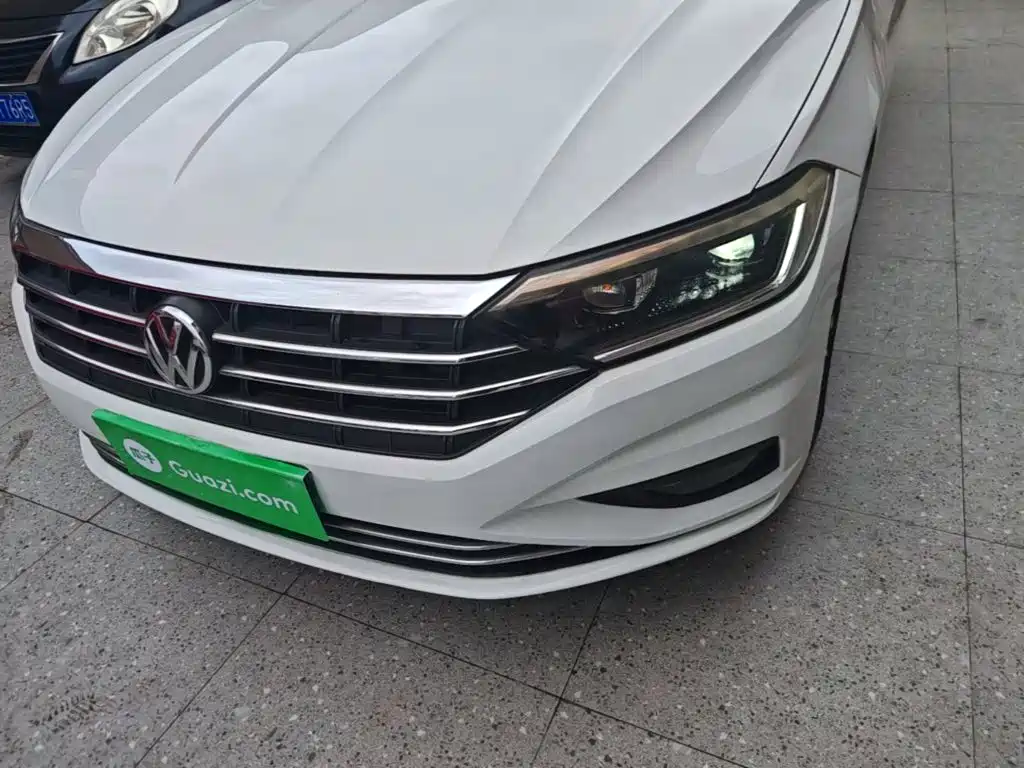 Volkswagen Sagitar — миниатюра 24