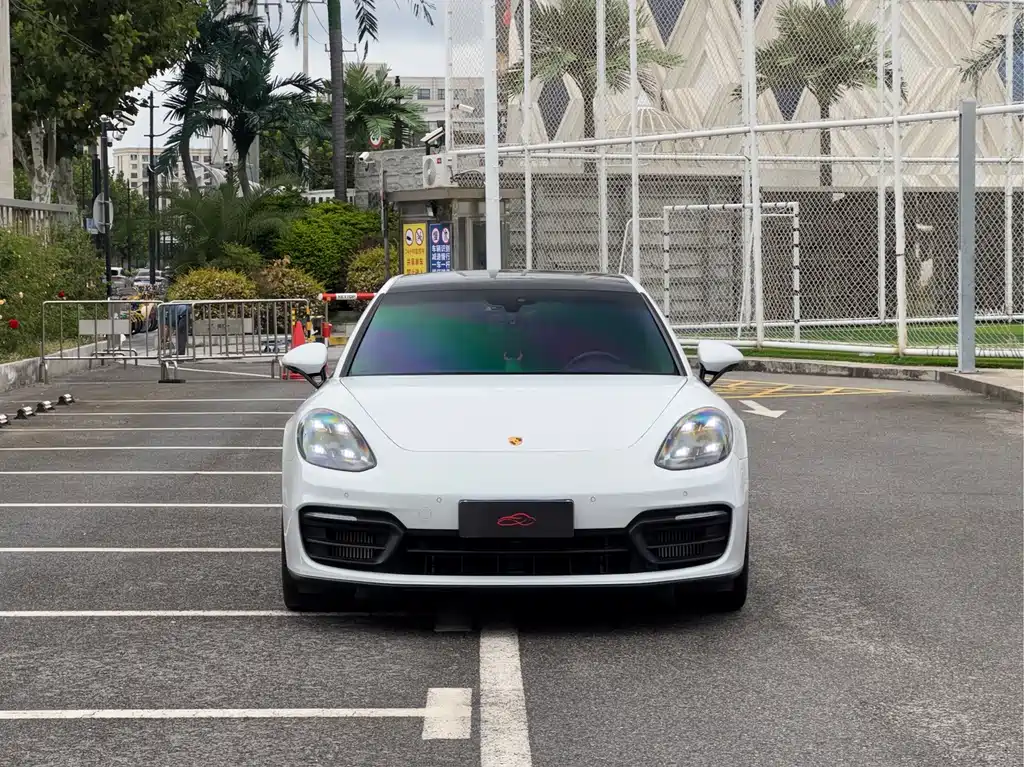 Porsche Panamera — миниатюра 2