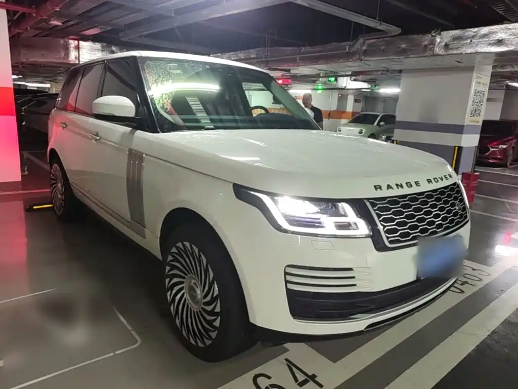 Land Rover Range Rover — миниатюра 22