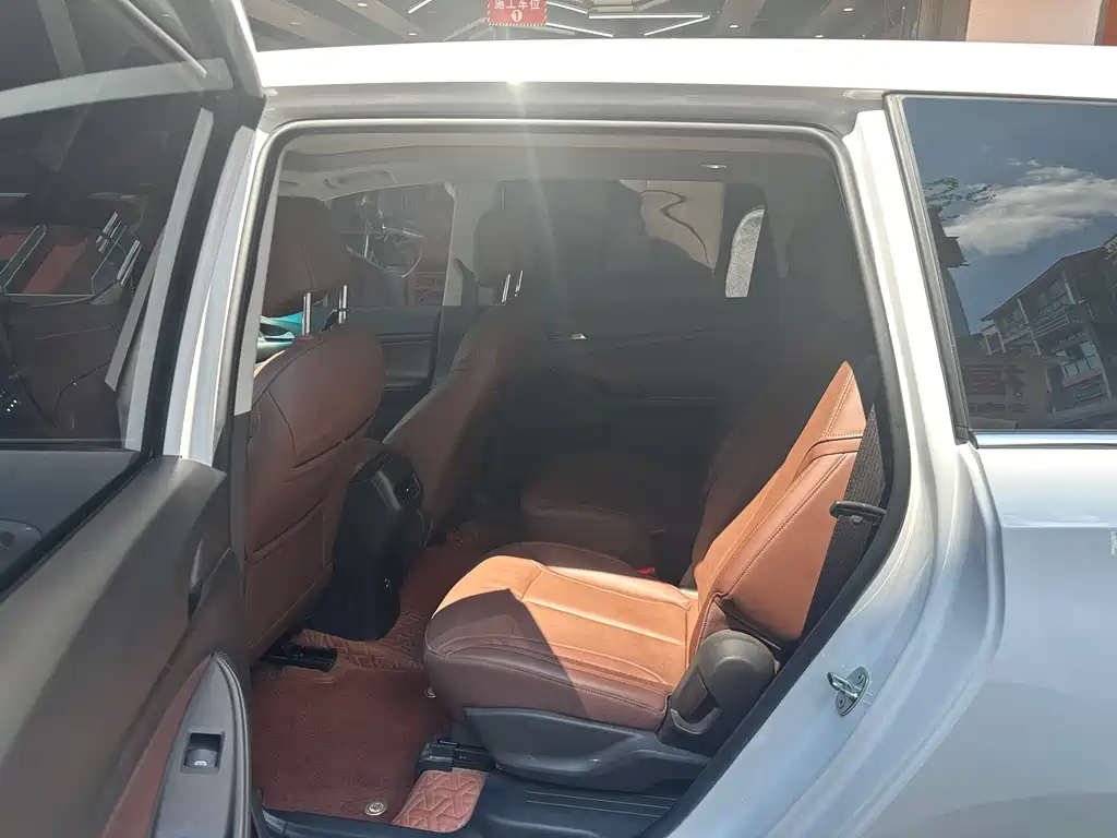 Buick GL6 — миниатюра 6