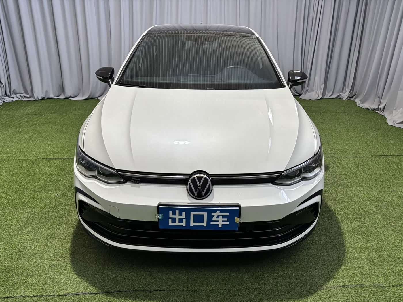 Volkswagen Golf 1.4 л 2022 г. Белый, пробег 35000 км