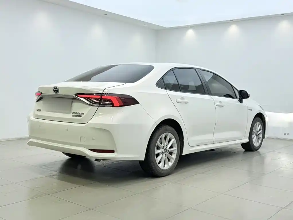 Toyota Corolla — миниатюра 11