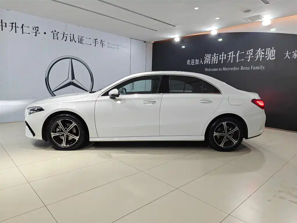MERCEDES-BENZ A CLASS