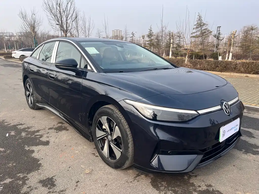 VOLKSWAGEN ID.7 VIZZION