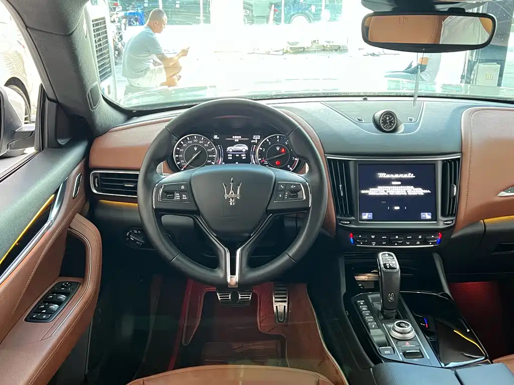Maserati Levante — миниатюра 9
