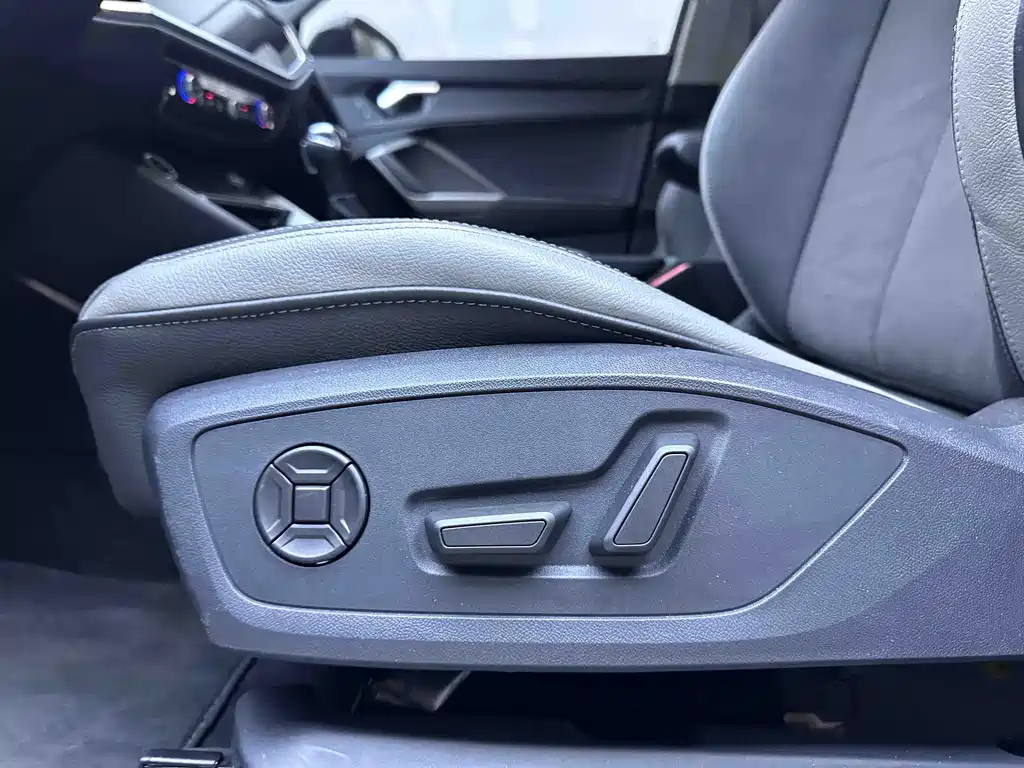 Audi Q3 — миниатюра 13