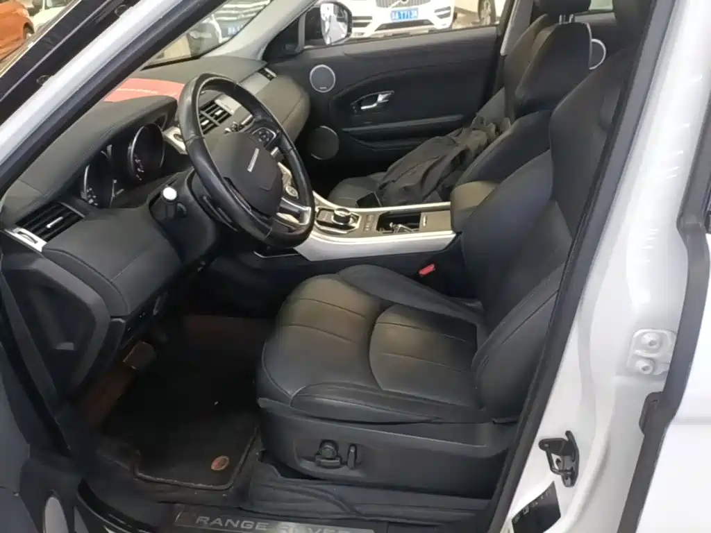 Land Rover Evoque — миниатюра 15