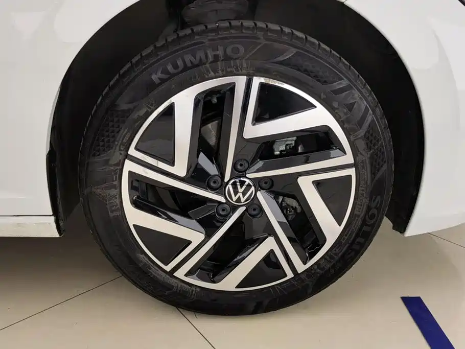 Volkswagen Sagitar — миниатюра 6