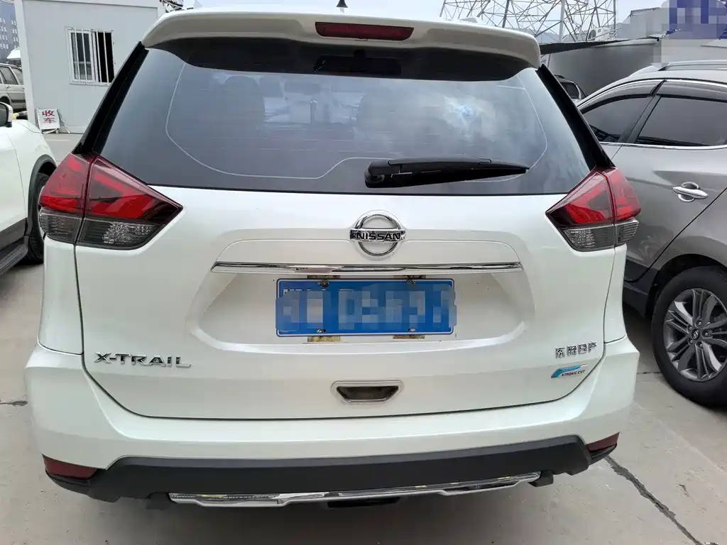Nissan X-Trail — миниатюра 5