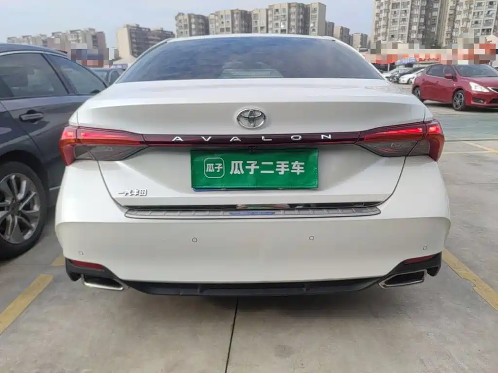 Toyota Avalon — миниатюра 6