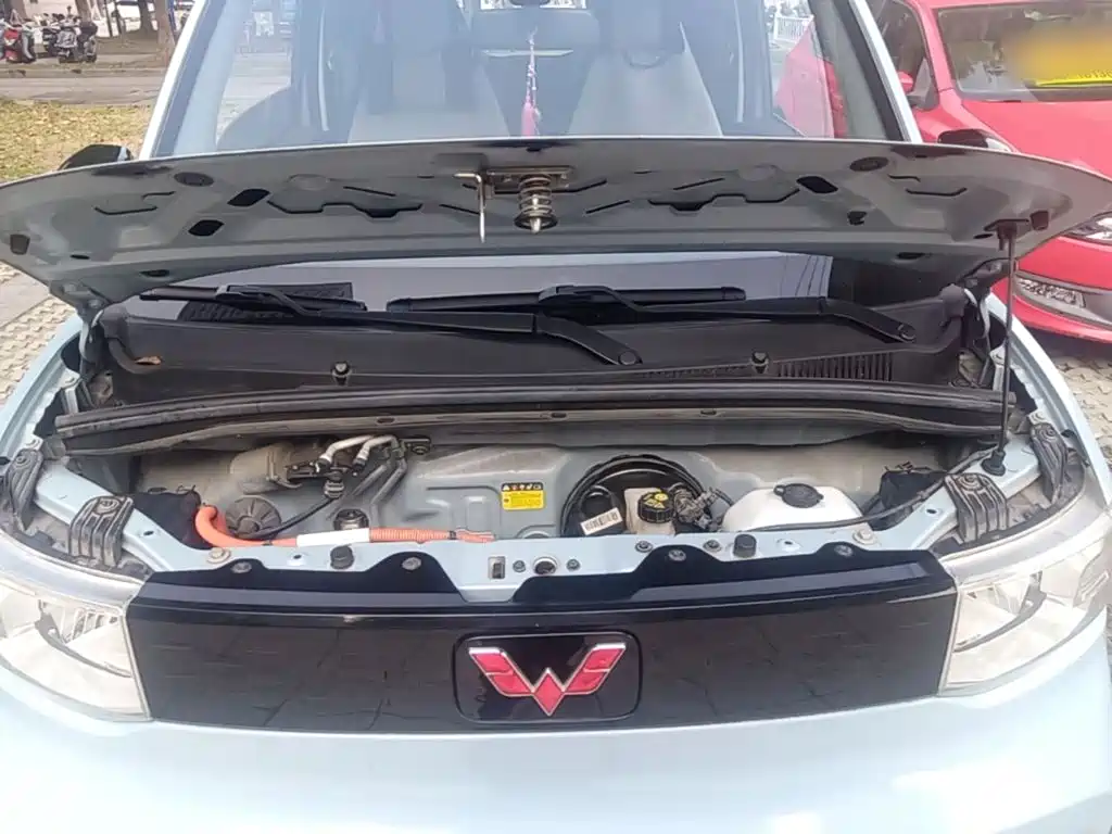 Wuling MINIEV — миниатюра 20