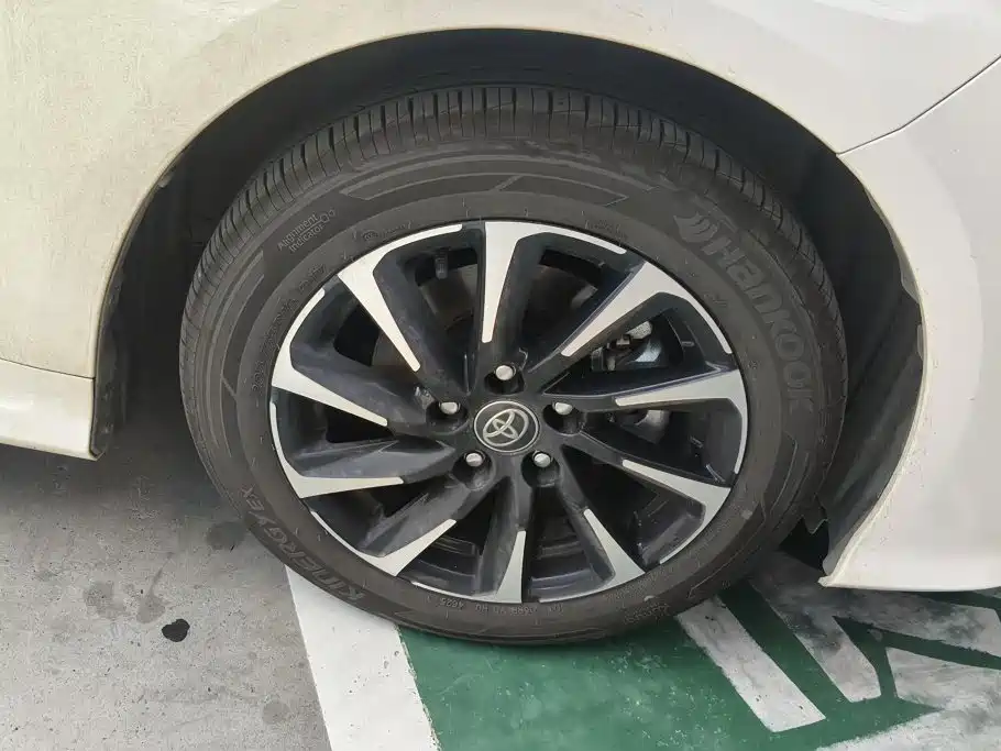 Toyota Corolla — миниатюра 6