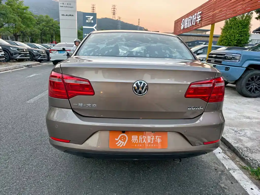 Volkswagen Bora — миниатюра 8