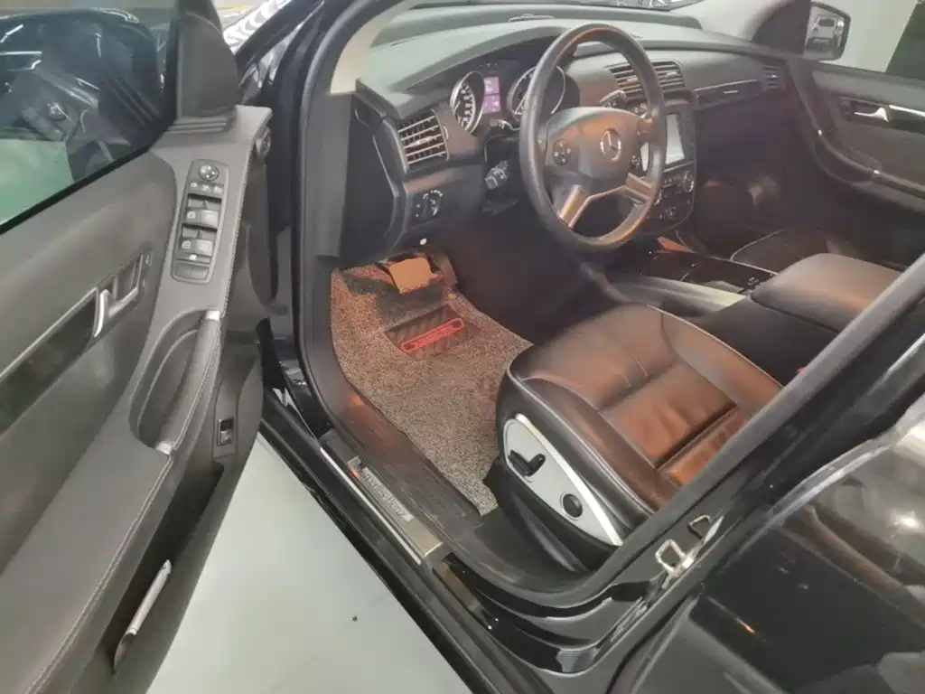Mercedes-Benz R-Class — миниатюра 16