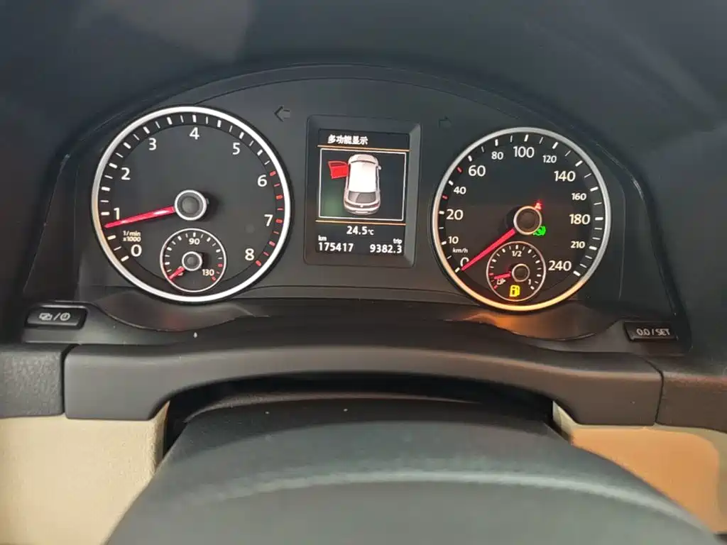 Volkswagen Tiguan — миниатюра 12