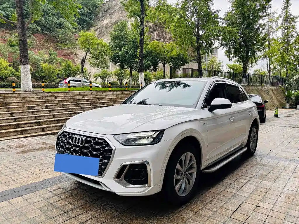 Audi Q5L 2022