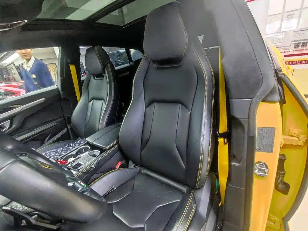 Lamborghini Urus — миниатюра 9