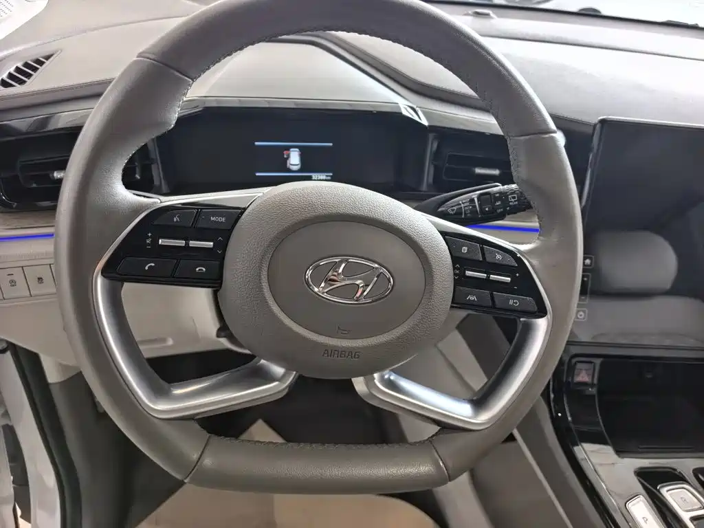 Hyundai Custo — миниатюра 14