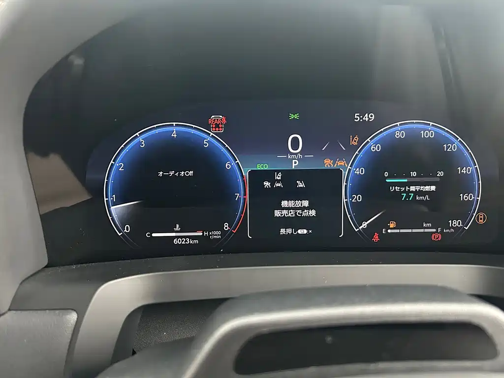 Toyota Alphard — миниатюра 5
